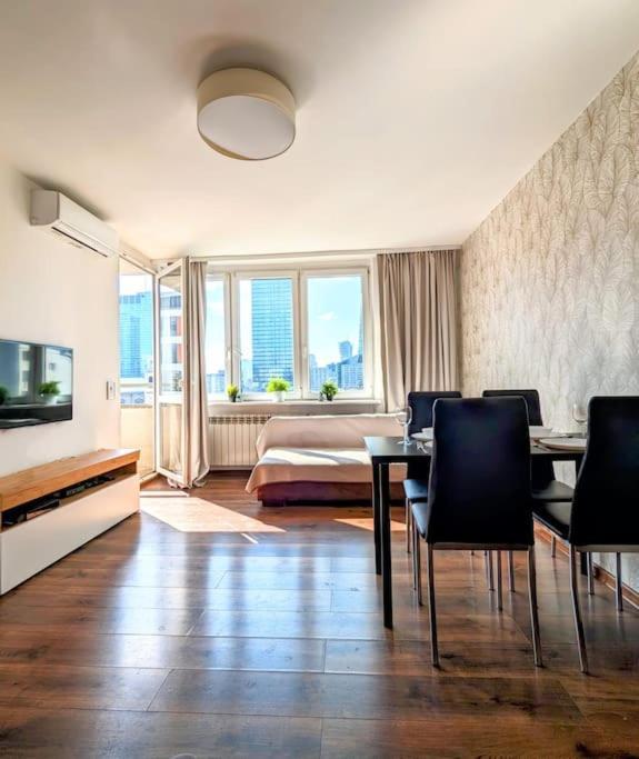 Appartement 2-rm. Skyline View. Center. *